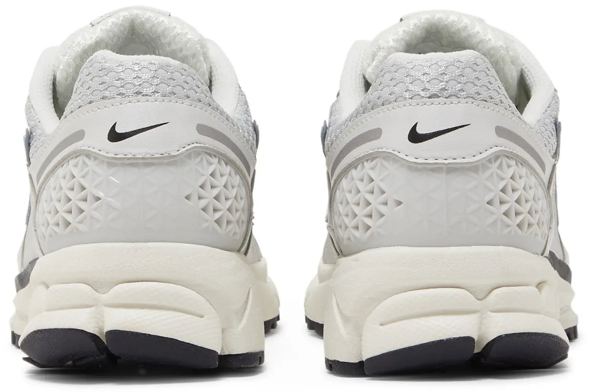 Air Zoom Vomero 5 'Photon Dust Metallic Silver'