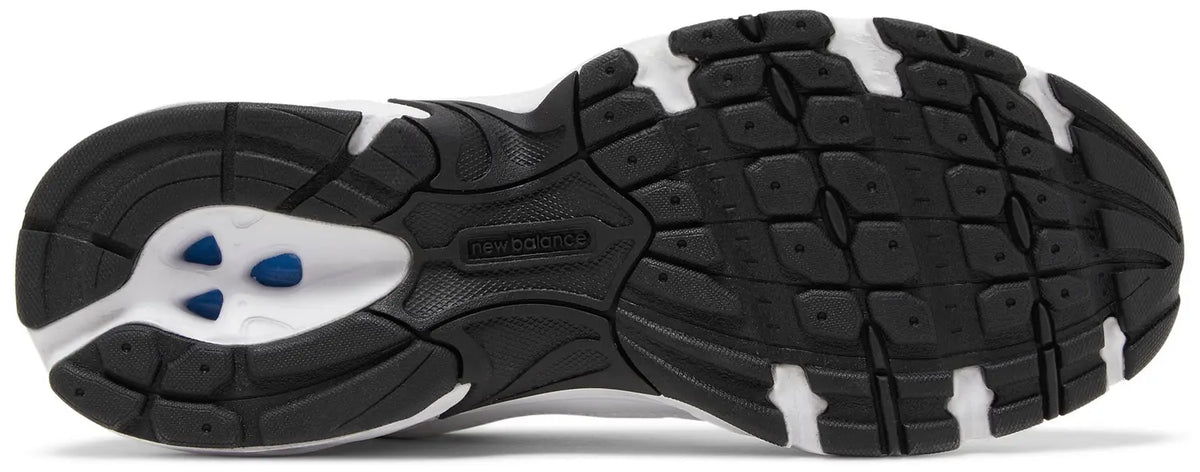 530 'White Black'