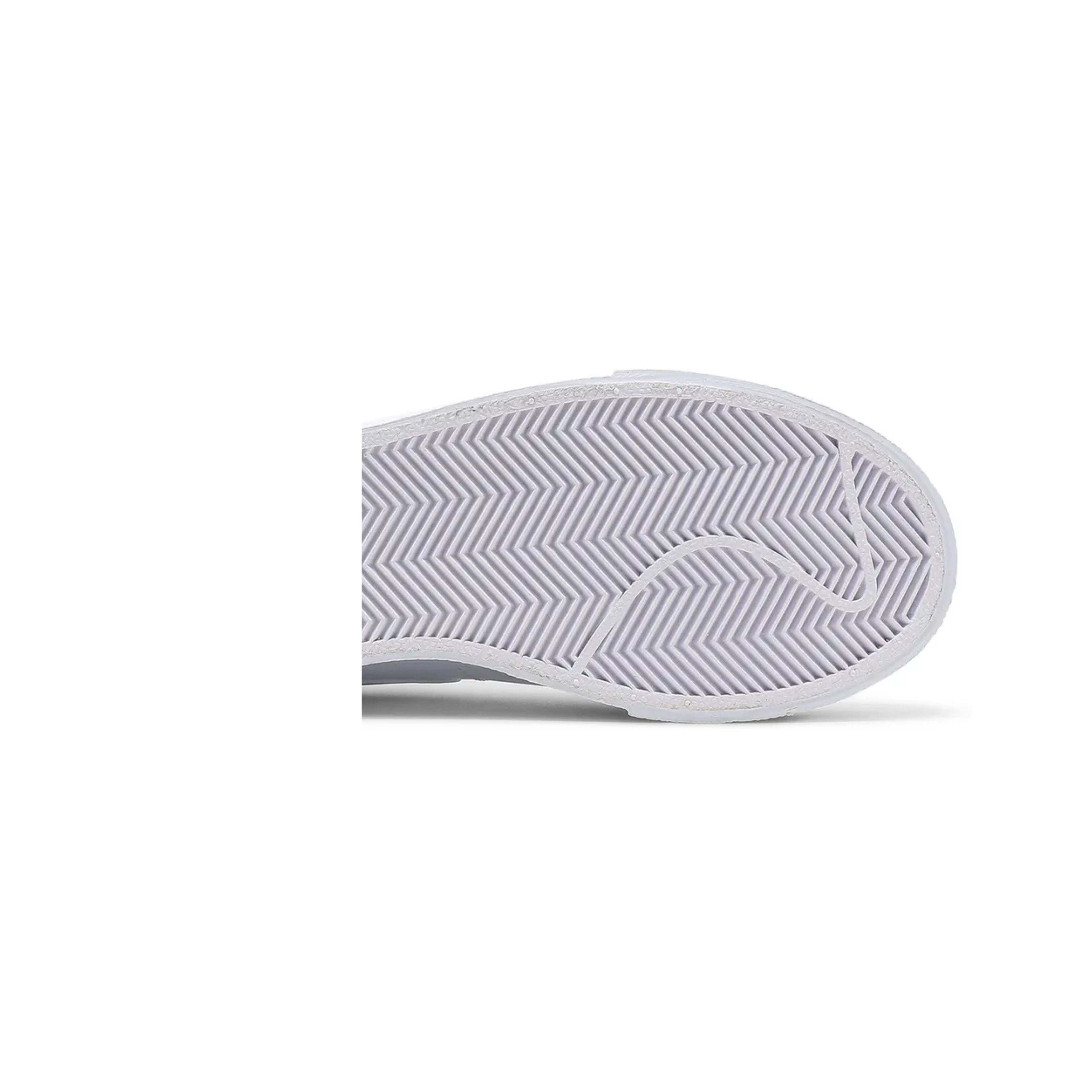 Nike Wmns Blazer Low Platform 'Triple White'