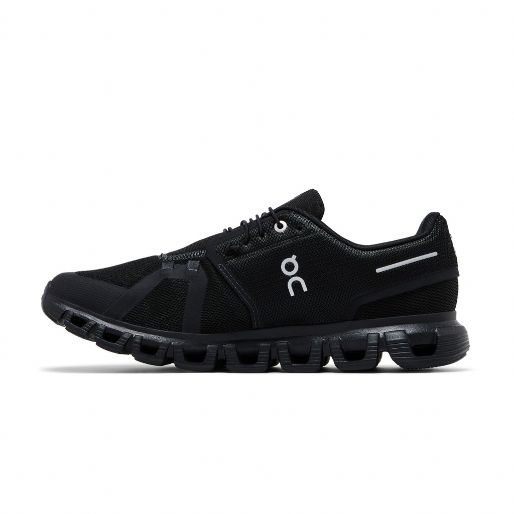 On Running Cloud 6 'Triple Black'